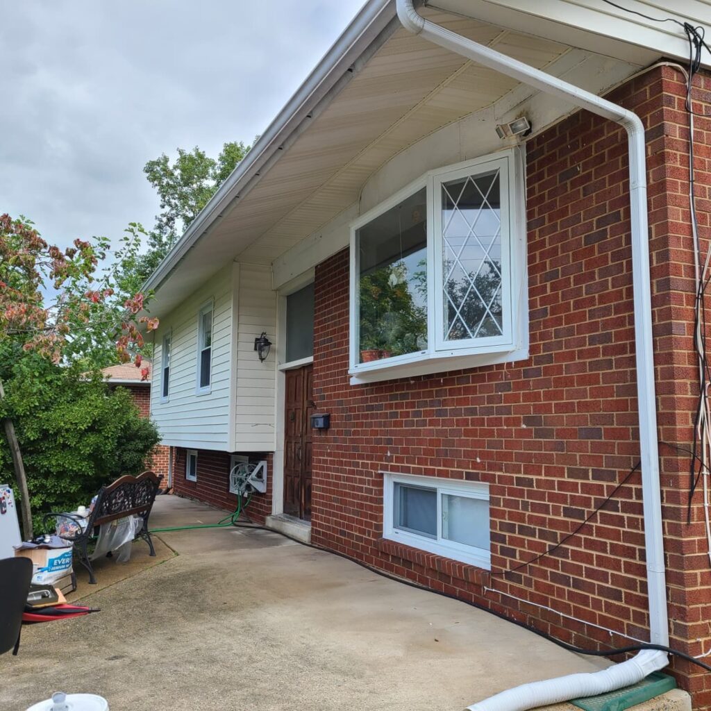 gutter cleaning Alexandria VA